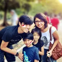 Akhirnya Duta menikah dengan Adella Lontoh dan dikaruniai 2 buah hati yang bernama Aishameglio Duta Chiara dan Bima Al Ayman. (viainstagram@duta507/Bintang.com)