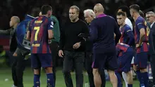 Pelatih Barcelona, Hansi Flick, berbicara kepada Ferran Torres saat laga Liga Champions melawan Paris Saint-Germain (PSG) di Estadi Olimpic Lluis Companys, Barcelona, Kamis (2/10/2025) dini hari WIB. (Lluis Gene/AFP) 
AFP
