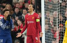 Momen Virgil van Dijk Berbincang dengan Nasser Al Khelaifi dan Luis Campos usai Laga Liverpool vs PSG, Ada Apa?