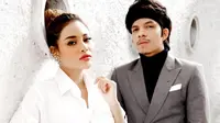 Aurel Hermansyah akhirnya resmi menjadi istri dari Atta Halilintar. Sabtu, 3 April 2021, prosesi akad nikah tersebut digelar di kawasan Setia Budi, Jakarta. Disiarkan secara Live di salah satu stasiun Tv swasta yang dipandu Ayu Dewi dan Raffi Ahmad. (Instagram/attahalilintar)