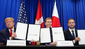 Trump Teken Perjanjian Keamanan dengan Denmark dan Greenland