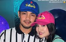 8 Potret Pasangan Artis Hadiri Ulang Tahun Geng Aries Pakai Kostum Ikon TV Show 90-an, Ada Tara Basro, Anya Geraldine hingga Luna & Maxime