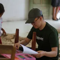 Aksi nyata Capsen luncurkan Pure Essential Oil Saenam, Oceania wujudkan pendidikan anak di NTT.