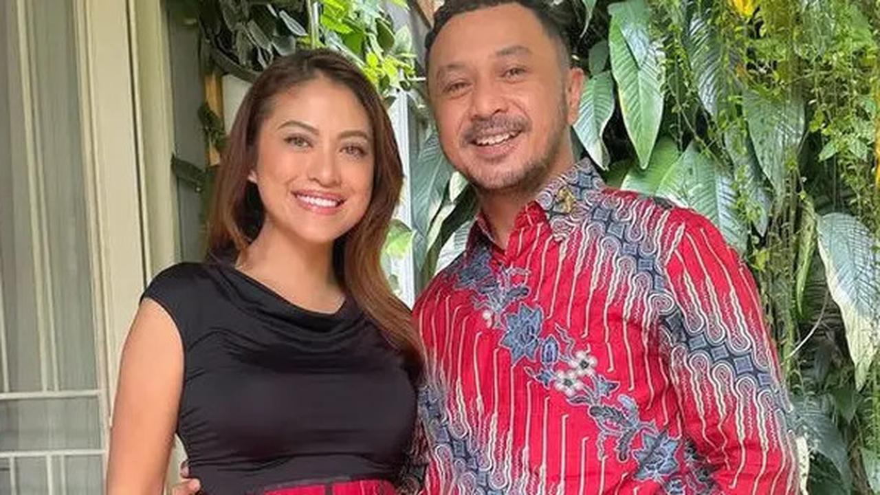 Bakal Jadi Istri Pejabat, Begini  OOTD Cynthia Riza Istri Giring Ganesha saat Pakai Wastra Nusantara