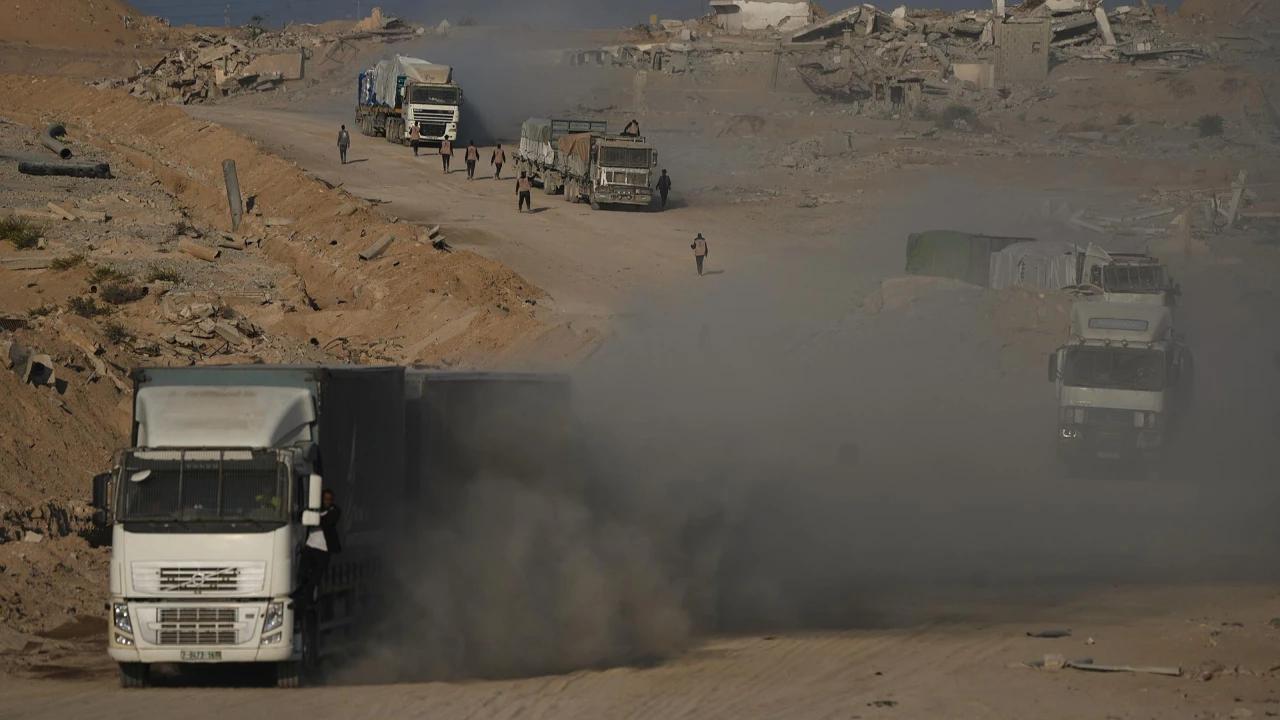 FOTO: Israel Buka Akses Bantuan ke Gaza Utara di Tengah Kritik atas Krisis Kemanusiaan