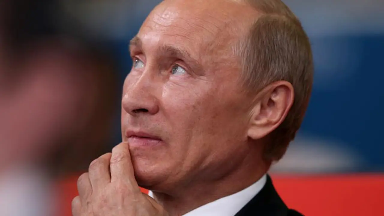 vladimir-putin-120925-gi.jpg