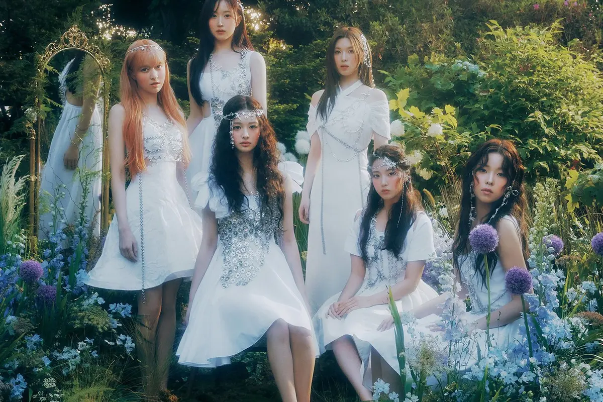 NMIXX. (JYP Entertainment via Soompi)