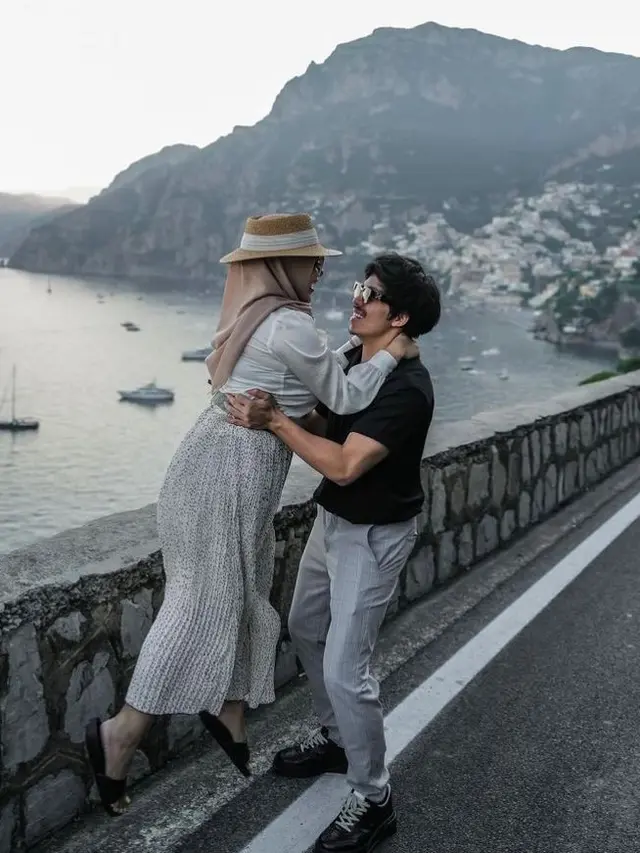 6 Gaya Aurel Hermansyah Liburan di Italia Bareng Atta Halilintar dan Ameena, Tenteng Tas Seharga Rp472 Jutaan