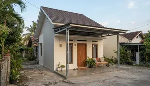7 Desain Atap Pelindung Teras Rumah Kecil yang Hemat Biaya, Pilihan Sederhana yang Tetap Menarik