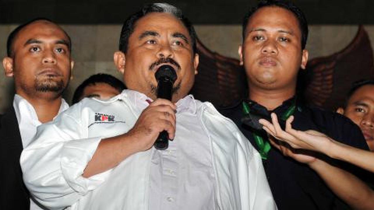 Berbaju tahanan KPK, Luthfi nyatakan mundur dari Presiden PKS