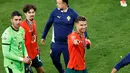 Dengan trofi ini, Cristiano Ronaldo sekali lagi menegaskan statusnya sebagai salah satu pemain terbesar sepanjang masa. (Alexandra BEIER/AFP)
