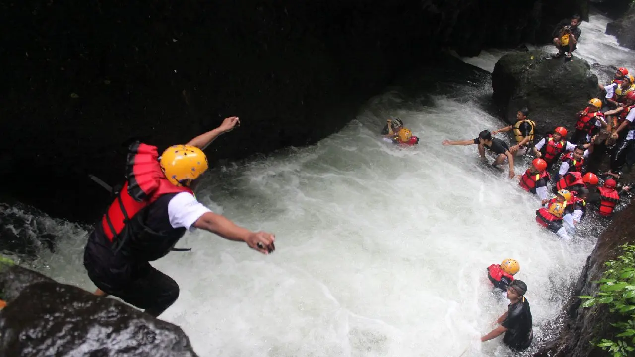 Gratis Uji Adrenalin di Ranto Canyon, Hati-Hati Licin