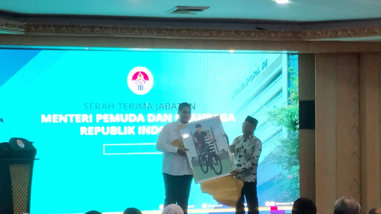 Serah Terima Jabatan Menpora