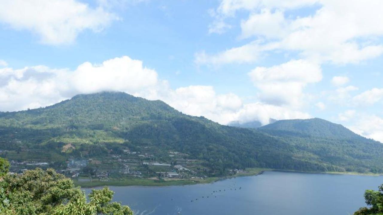 Danau Buyan