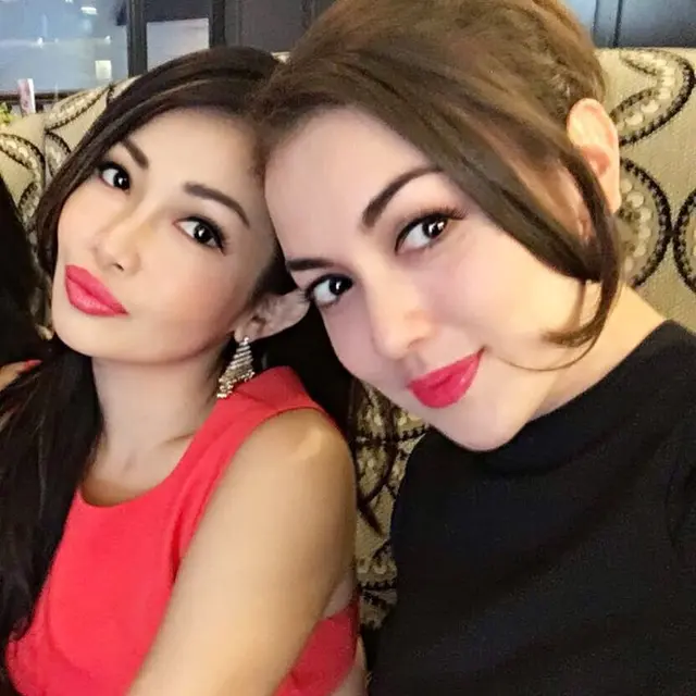 Jarang Tersorot, Ini 6 Potret Persahabatan Chef Marinka dan Rianti Cartwright