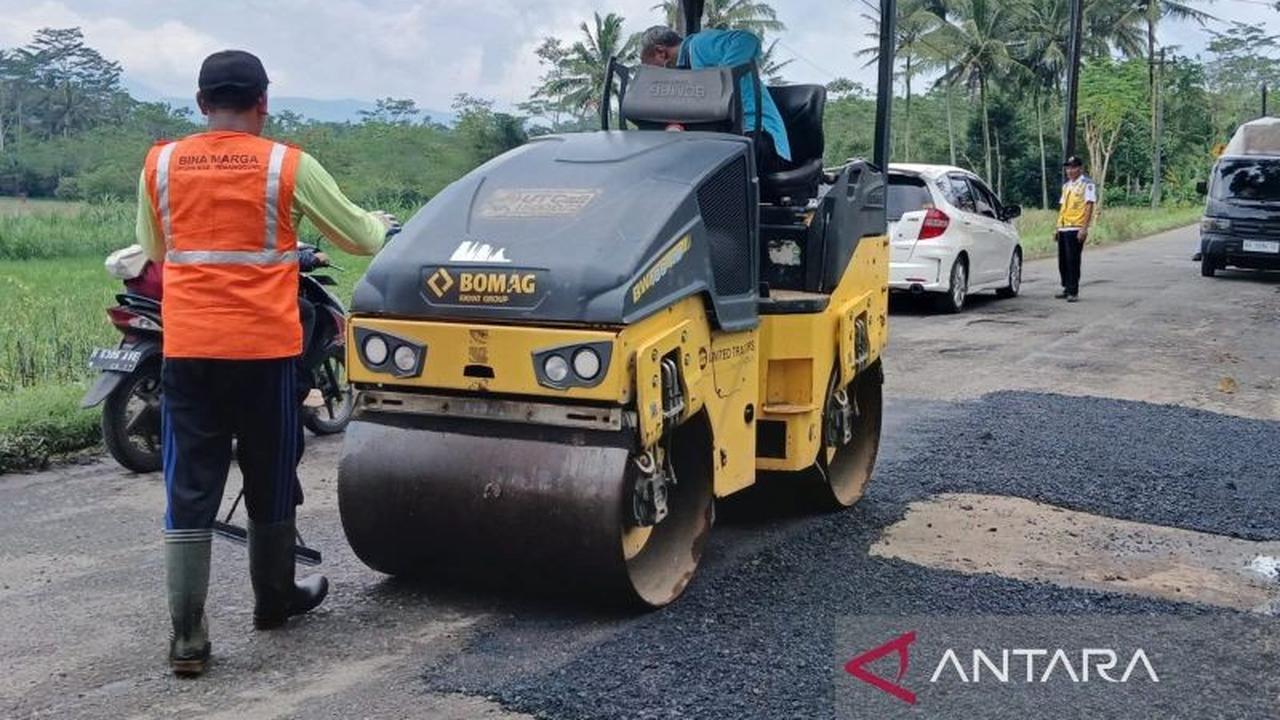 Pemkab Temanggung Siapkan Jalur Mudik Lebaran 2026 dengan Penambalan Jalan