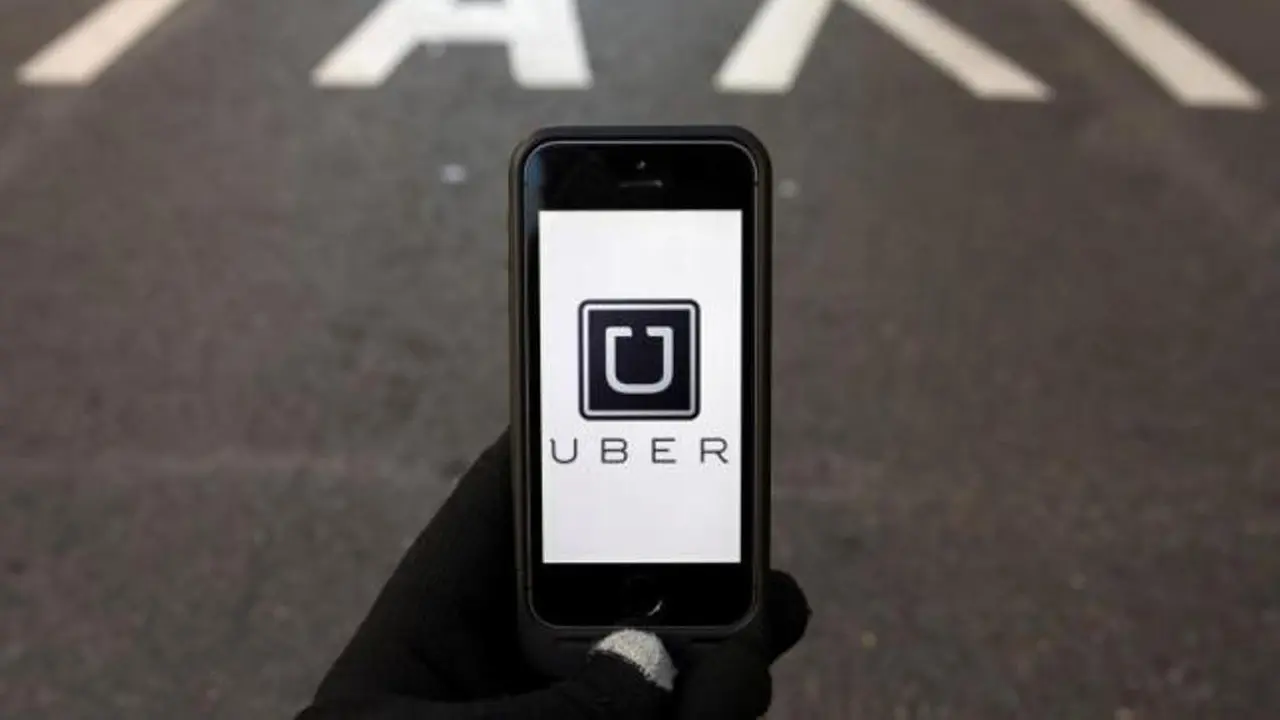 Kantor Taksi Uber di Amsterdam Digerebek Jaksa