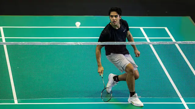 Foto: Bukan Cuma Jago Tinju, El Rumi Sabet Kemenangan Dua Set Langsung di Laga Bulu Tangkis Turnamen Olahraga Selebriti Indonesia Season 2