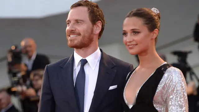 [Bintang] Alicia Vikander dan Michael Fassbender