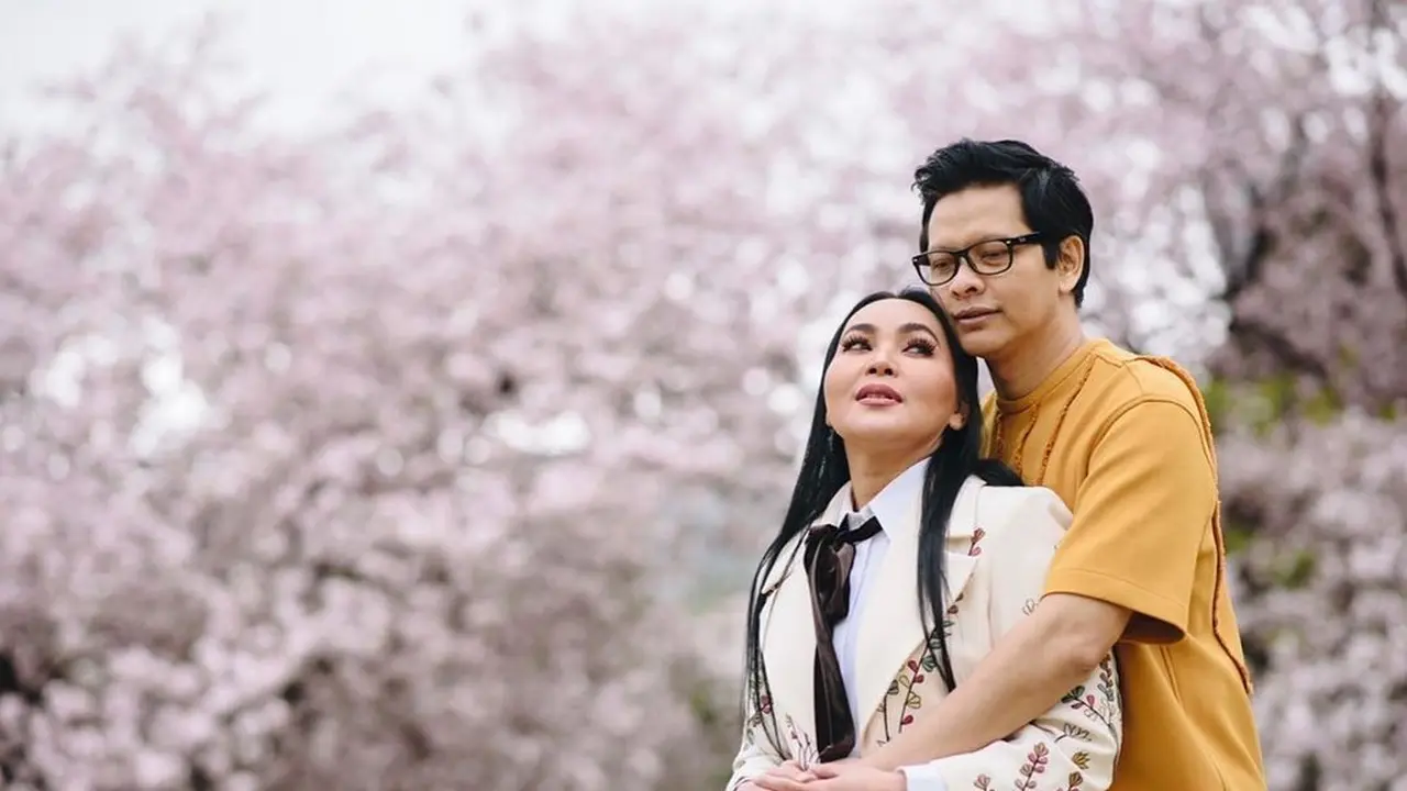 Potret Perjalanan Cinta Armand Maulana dan Dewi Gita. (Sumber: Instagram/armandmaulana04)
