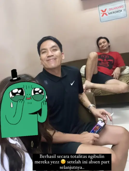 Enzy mengungkap kebahagiaan saat berhasil mengejutkan Desta dan Vincent. "Berhasil secara totalitas ngibulin mereka," katanya. [Foto: Instagram Stories/enzystoria]