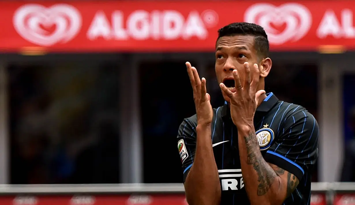 10. Fredy Guarin, gelandang asal Kolombia itu pindah dari Inter Milan ke Shanghai Shenua dengan harga 8,5 juta poundsterling dan gaji 110.000 poundsterling per pekan. (AFP/Giuseppe Cacace)