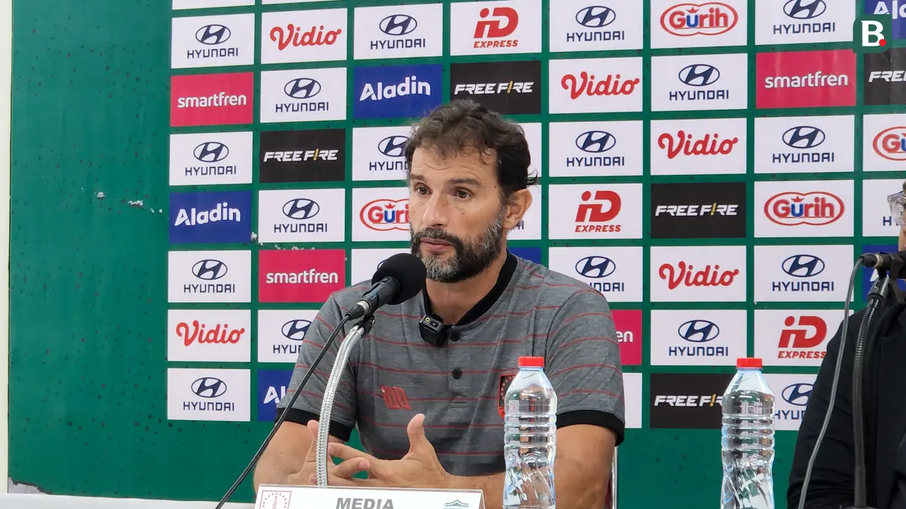 Persis Solo,  Leonardo Medina
