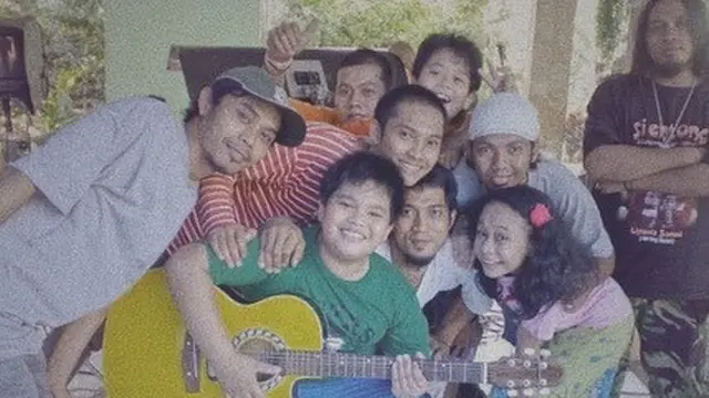 6 Potret Transformasi Kebersamaan Pemain Sinetron Si Entong, Kompak Sedari Dulu