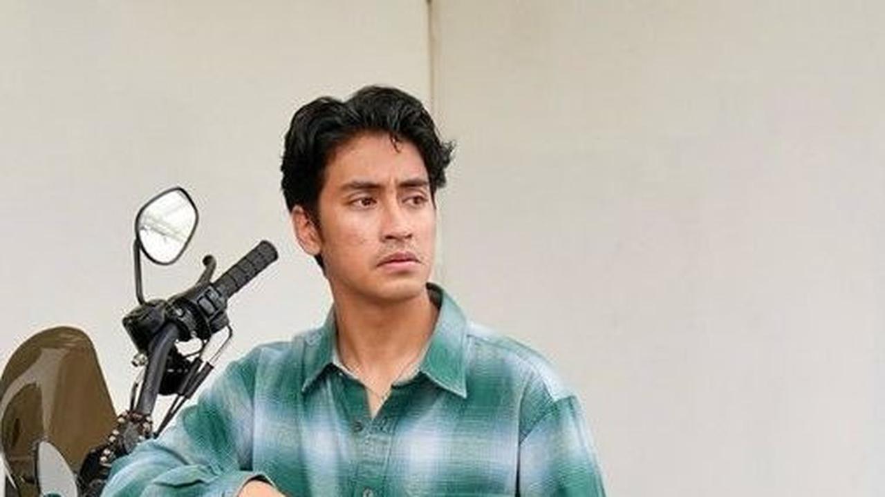 "Gue sih enggak nanggapin apa-apa, semua orang kan punya ekspektasi masing-masing dan gue pun enggak bisa mengiyakan dan mengenggakkan," kata Abidzar di kawasan Fatmawati, Jakarta Selatan, belum lama ini.