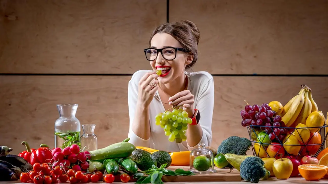Tetap Sehat Saat Menjalankan Diet CICO (Rosshelen.shutterstock)