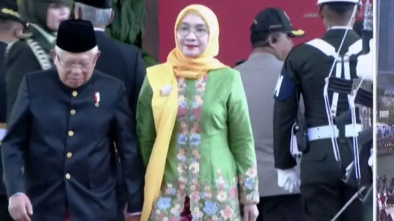 Wakil Presiden (Wapres) Ma'ruf Amin tiba di Gedung DPR/MPR RI, dalam rangka menghadiri pelantikan Presiden dan Wakil Presiden Periode 2024-2029.