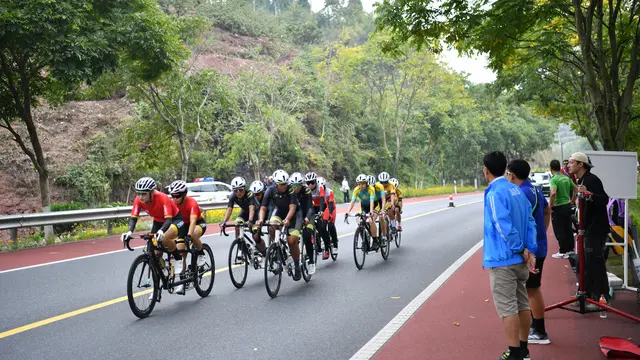 FOTO Para-Balap Sepeda Asian Para Games 2022