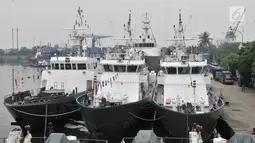 Armada baru Korpolairud saat diresmikan dalam HUT ke-68 Korpolairud di Mako Ditpolairud, Jakarta, Senin (3/12). Armada baru Korpolairud terdiri dari 23 unit kapal, 1 pesawat terbang CN295, dan 1 helikopter Bell-412 EP. (Merdeka.com/Iqbal Nugroho)