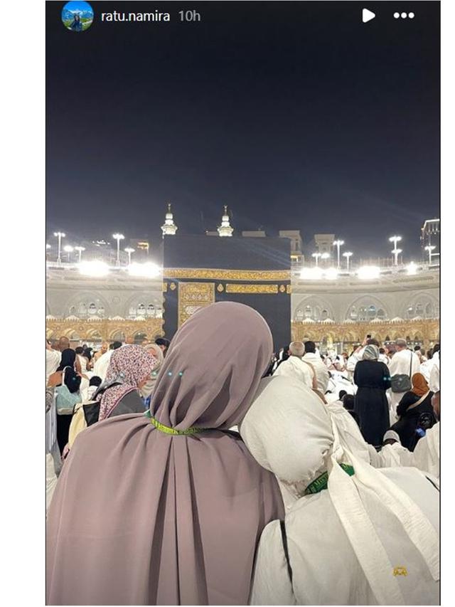 6 Potret Azizah Salsha Jalani Ibadah Umrah, Tunggu Pratama Arhan di Arab Saudi