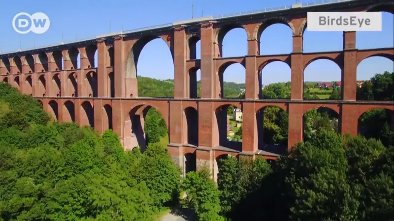 Jembatan Goeltzschtal Viaduct di Jerman.
