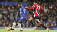 Moises Caicedo sukses menyapu serangan-serangan yang coba dibangun oleh Sheffield United. Sang pemain juga sesekali mampu menjadi inisiator serangan Chelsea. (AP Photo/Ian Walton)