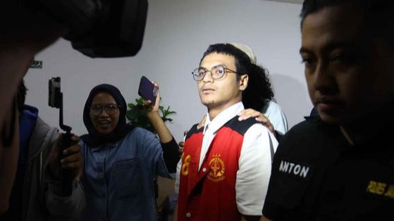 Dituntut 12 Tahun Penjara, Vadel Badjideh Tak Gentar: Saya Tetap Yakin dan Berdoa