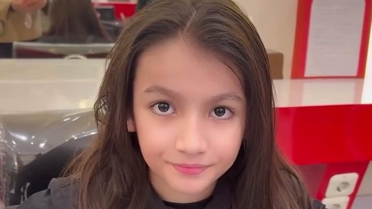 Sering Dikira Anak Perempuan, 7 Potret Malik Anak Sulung Tasyi Athasyia Potong Rambut Panjangnya