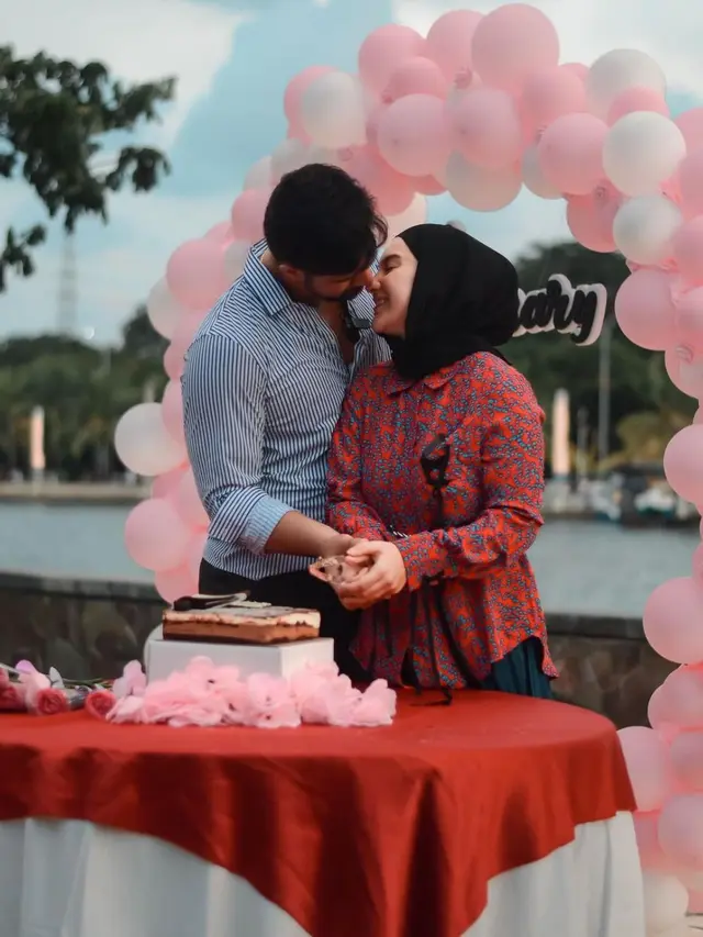 7 Momen Seru Anniversary Irish Bella dan Ammar Zoni, Dapat Kejutan dari Tim