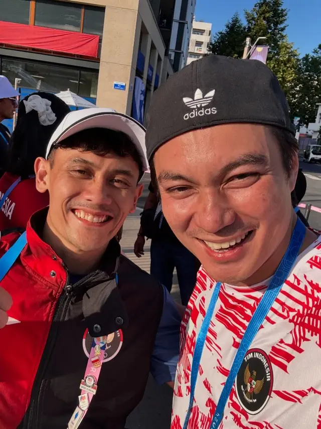 6 Potret Seleb Indonesia Nonton Olimpiade Paris 2024, Mikha Angelo Dukung Pacar
