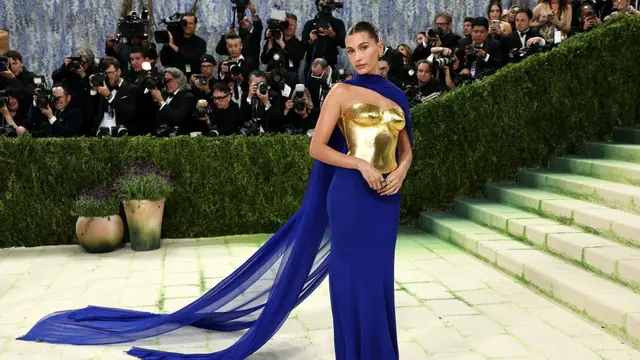 Hailey Bieber  di Met Gala 2026. Photo by JAMIE MCCARTHY / GETTY IMAGES NORTH AMERICA / GETTY IMAGES VIA AFP