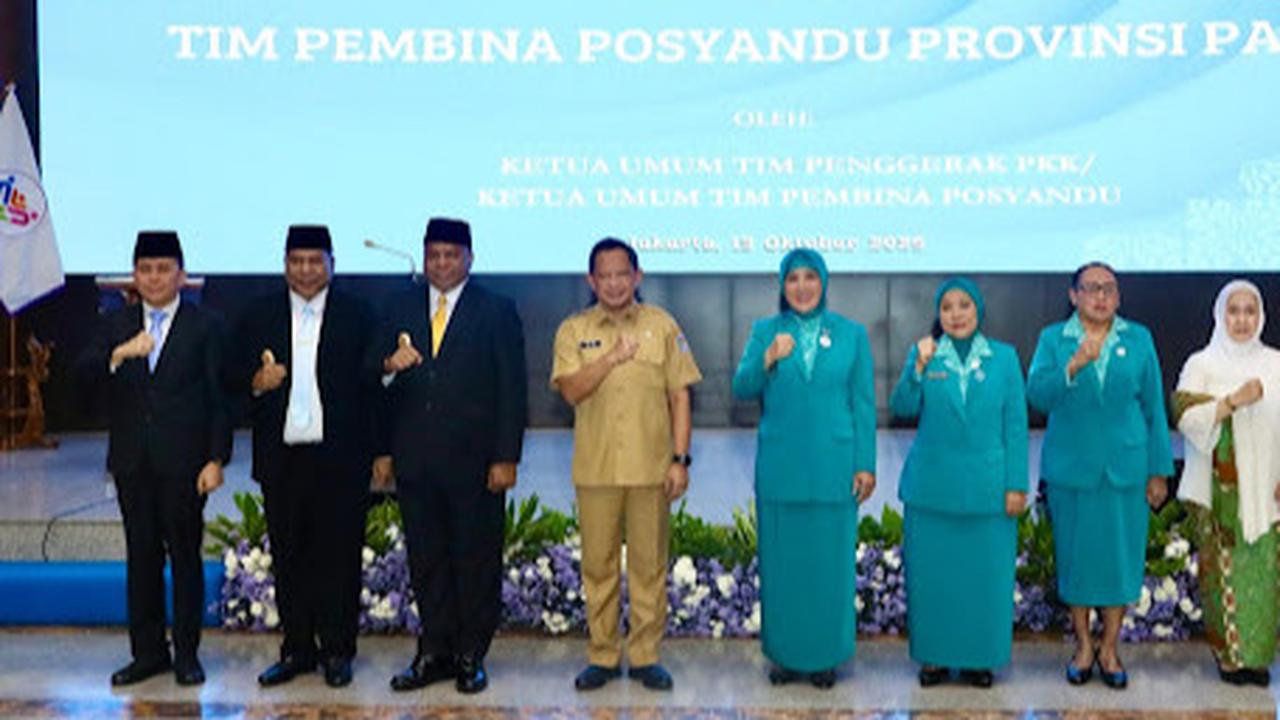 Tri Tito Lantik Ra'fatul Mulkiyah Mathius Fakhiri sebagai Ketua TP PKK & Tim Pembina Posyandu Provinsi Papua