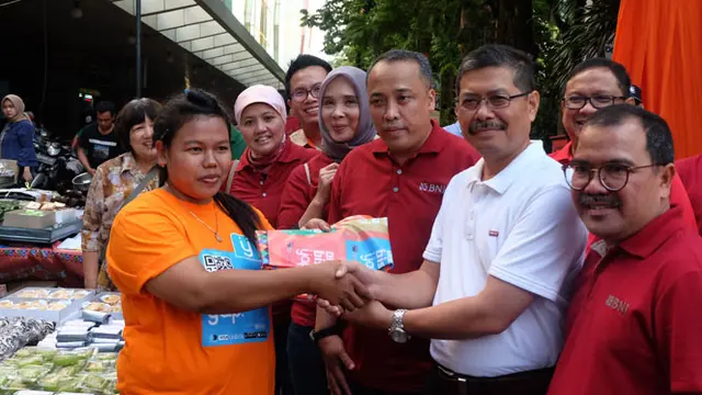 Jajan Kue Subuh Blok M Bisa Pakai BNI yap!