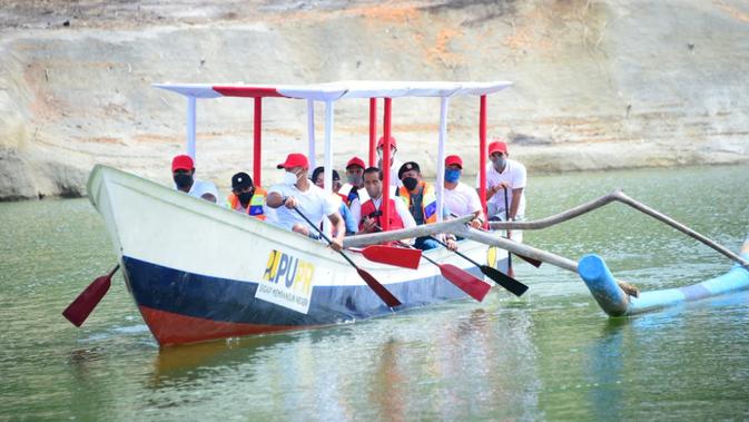 Presiden Joko Widodo (Jokowi) meresmikan Bendungan Bintang Bano di Kabupaten Sumbawa Barat, Nusa Tenggara Barat. (Dok. Kementerian PUPR)