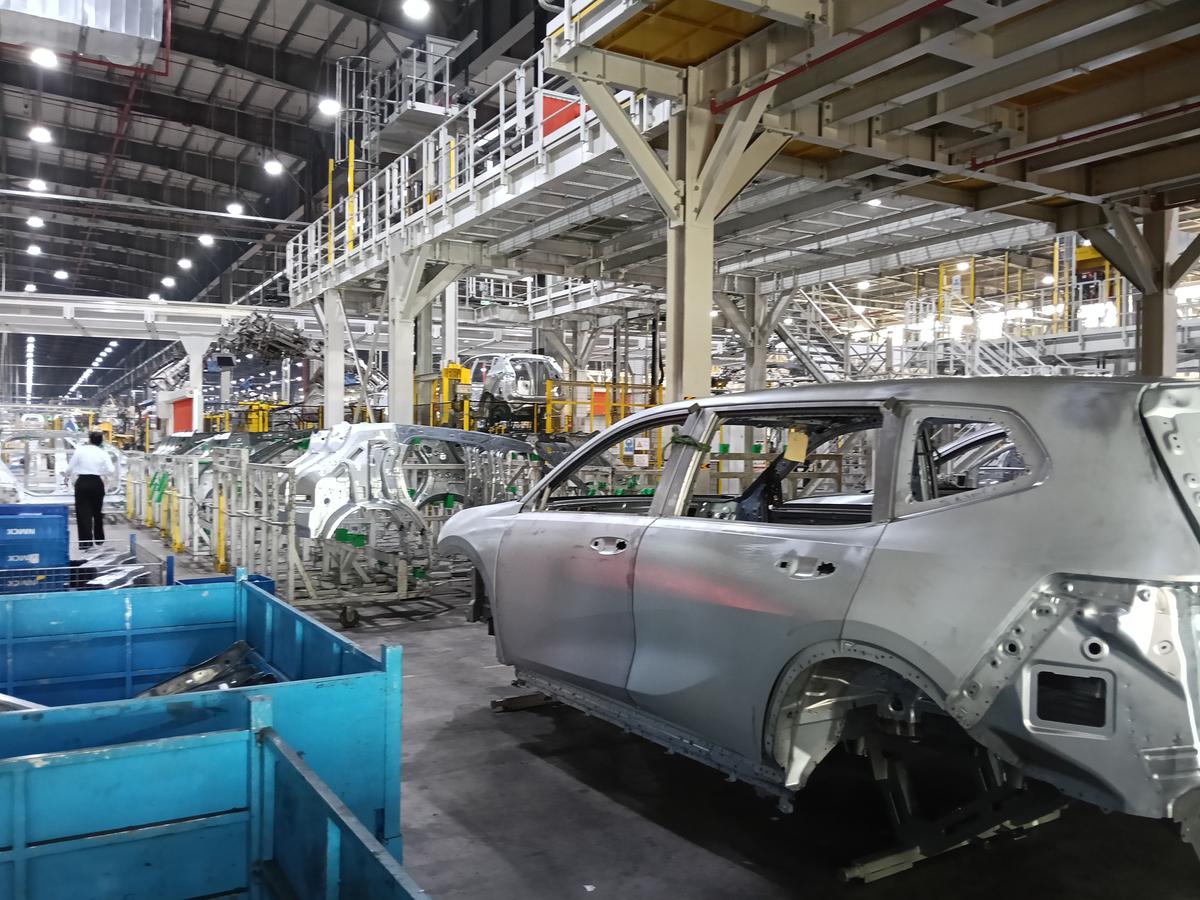 mobil listrik Vietnam