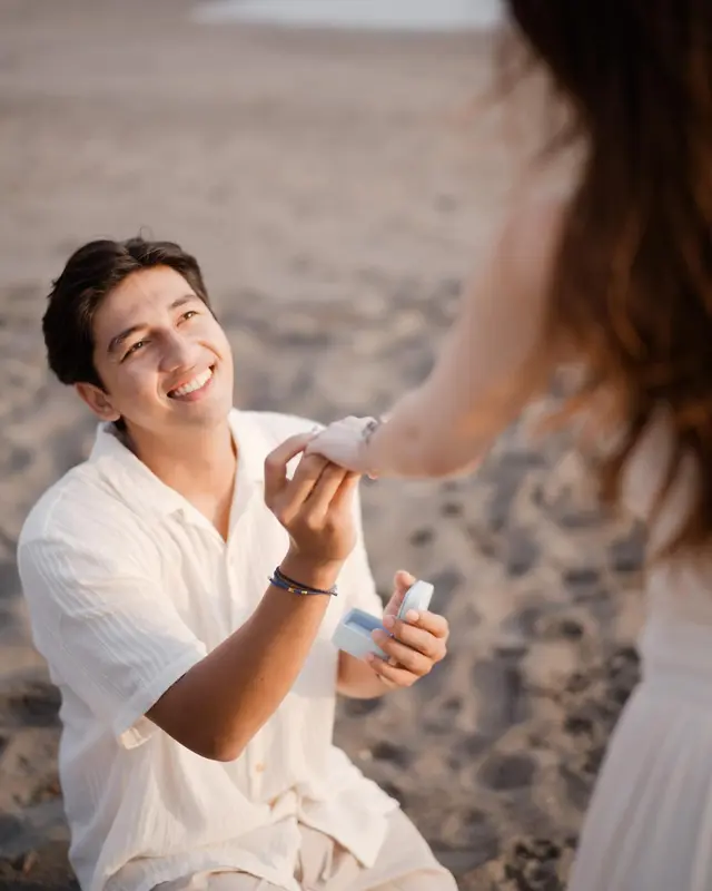 5 Kisah cinta Harris Vriza dan Haviza Devi Anjani sebelum lamaran, pernah putus nyambung