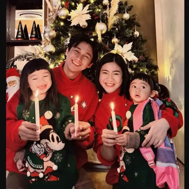 Tampilan Felicya Angelista dan Keluarga di Hari Natal 2024. foto: Instagram @felicyangelista_