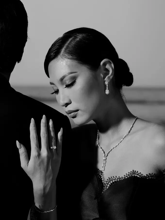 Mengintip Tren Cincin Pernikahan 2023, Warna Ini Paling Jadi Incaran