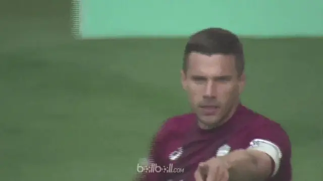 Berita video Lukas Podolski menyumbang gol saat Vissel Kobe menang atas Nagoya Grampus di Liga Jepang 2018. This video presented by BallBall.