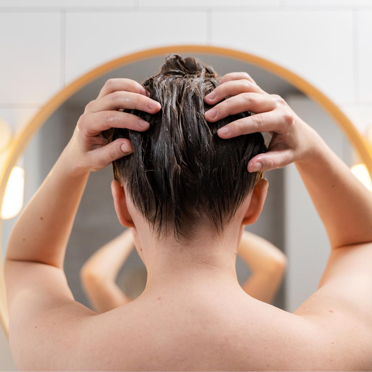 Perawatan Alami untuk Mengatasi Rambut Berketombe